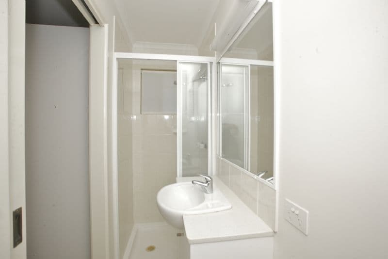 25 Grosvenor Street, YEERONGPILLY QLD 4105, Yeerongpilly - Thumbnail 8