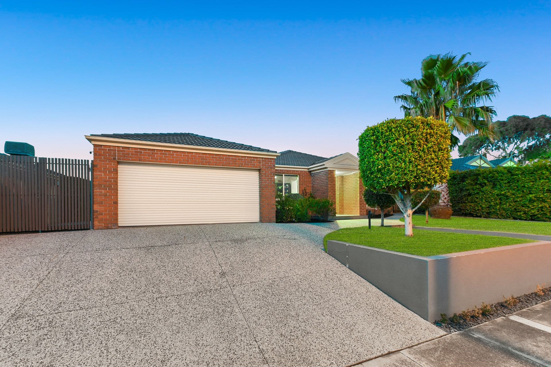14 Emperor Road, Berwick VIC 3806, Berwick - Thumbnail 2