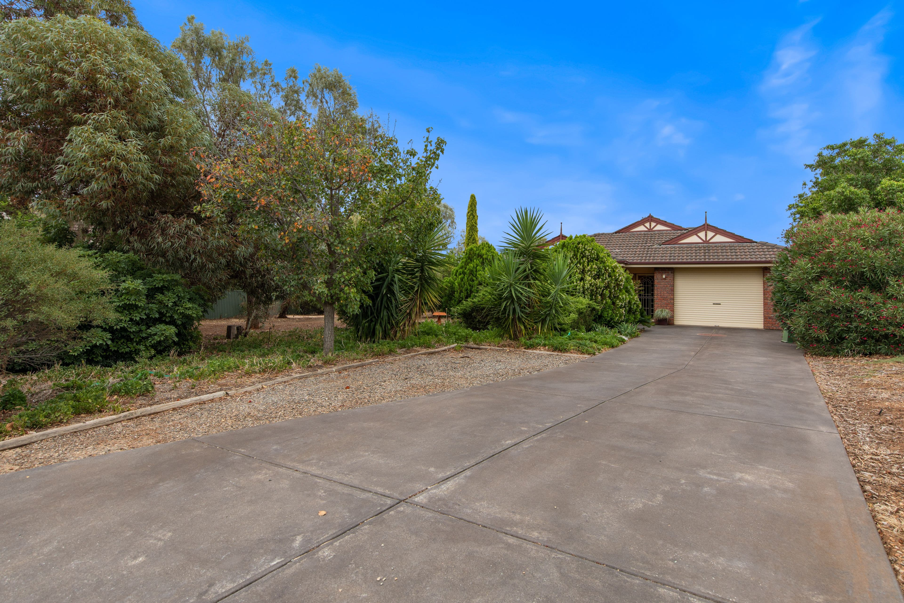 23 Toorak Drive, Blakeview SA 5114, Blakeview - Thumbnail 2