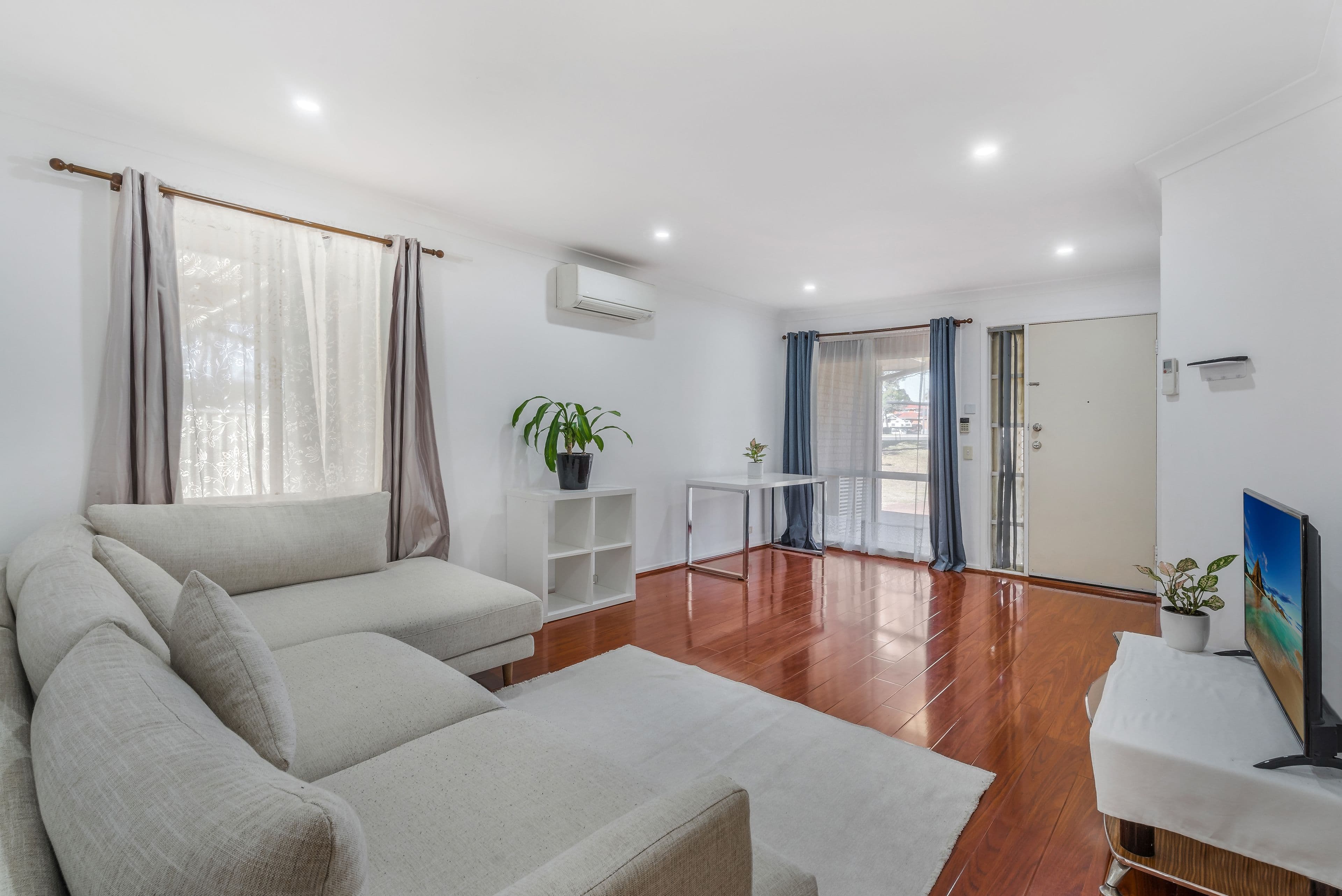 32 Naretha Lane, Green Valley NSW 2168, Green Valley - Thumbnail 4