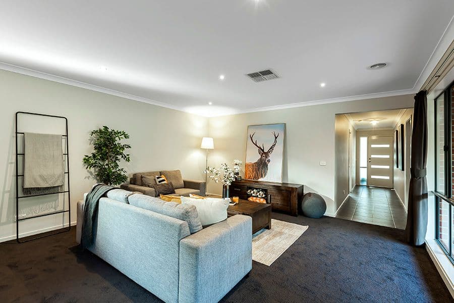 27 Wylie Way, Point Cook VIC 3030, Point Cook - Thumbnail 2