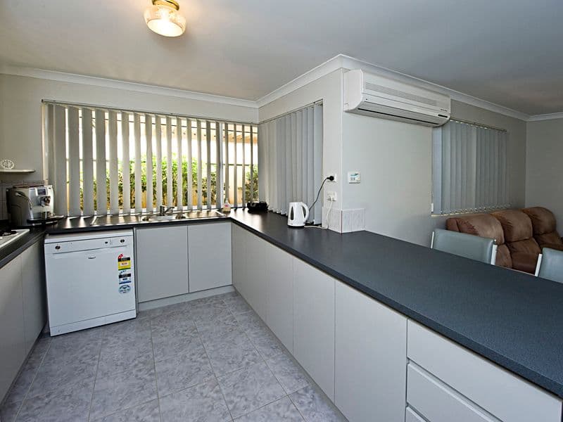 29 Swinden Court, MADDINGTON WA 6109, Maddington - Thumbnail 2