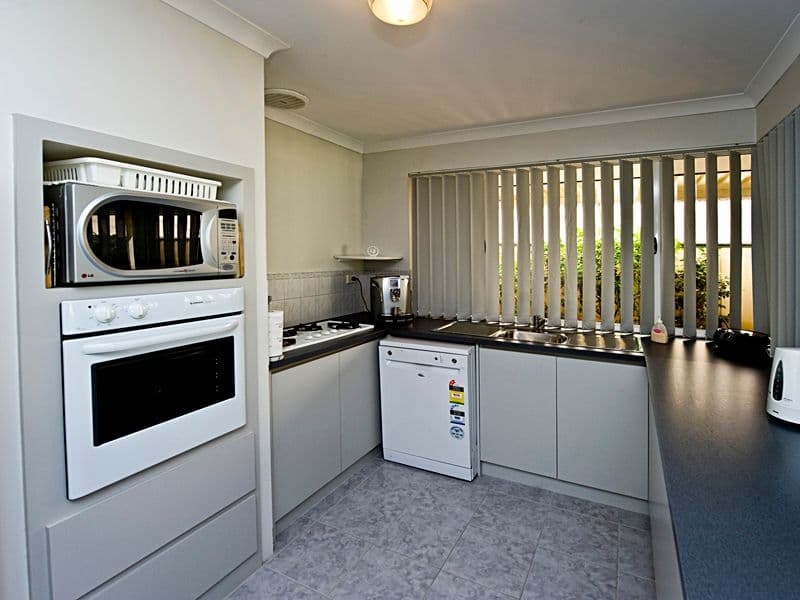 29 Swinden Court, MADDINGTON WA 6109, Maddington - Thumbnail 3
