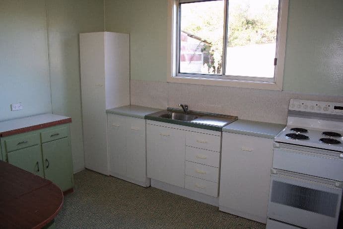 173  Parkes Street, HELENSBURGH NSW 2508, Helensburgh - Thumbnail 3