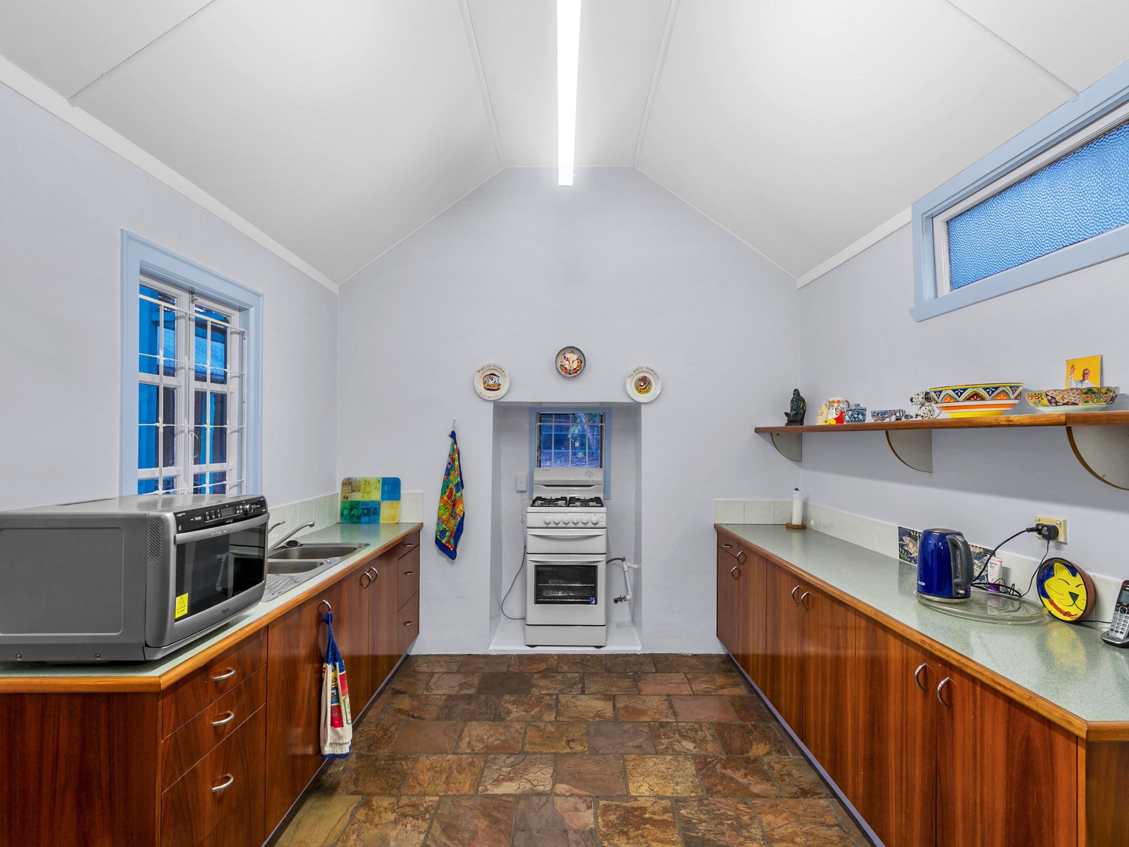 27 Tenth, Coorparoo QLD 4151, Coorparoo - Thumbnail 4