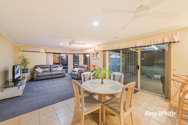 27 Masterton Place, Cranbourne East VIC 3977, Cranbourne East - Thumbnail 3