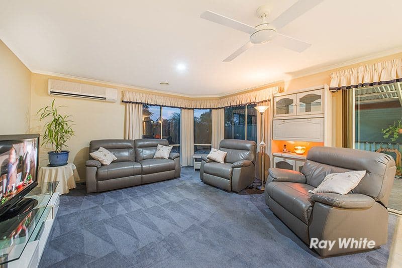 27 Masterton Place, Cranbourne East VIC 3977, Cranbourne East - Thumbnail 4
