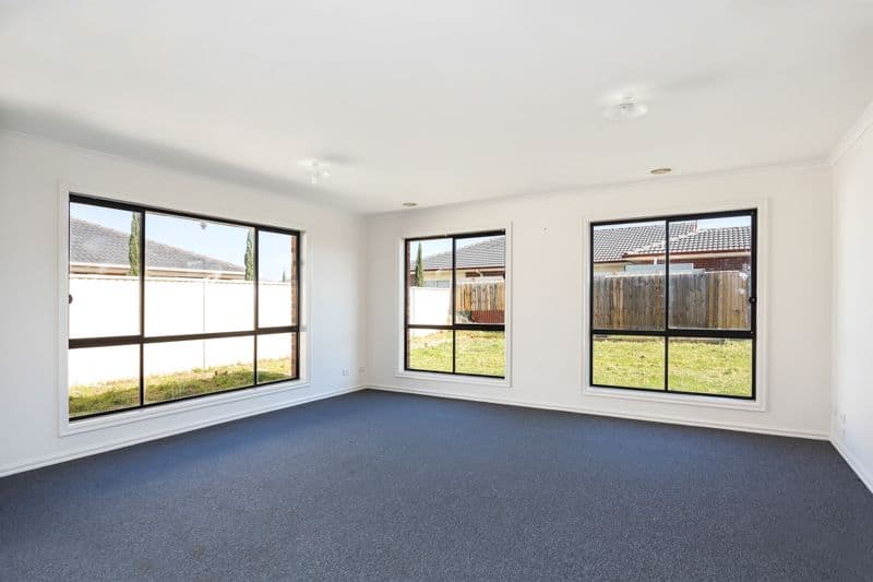 15 Light Fingers Street, KURUNJANG VIC 3337, Kurunjang - Thumbnail 4