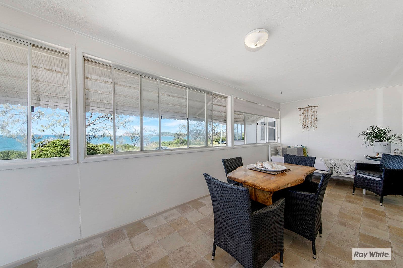 84 Esplanade, Lammermoor QLD 4703, Lammermoor - Thumbnail 3