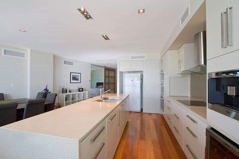 Apartment 402 'Kirra Wave', 46 Pacific Parade, BILINGA QLD 4225, Bilinga - Thumbnail 7