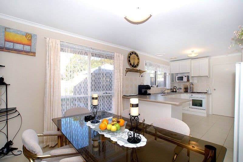 28  Timberglade Drive, NOBLE PARK NORTH VIC 3174, Noble Park North - Thumbnail 7
