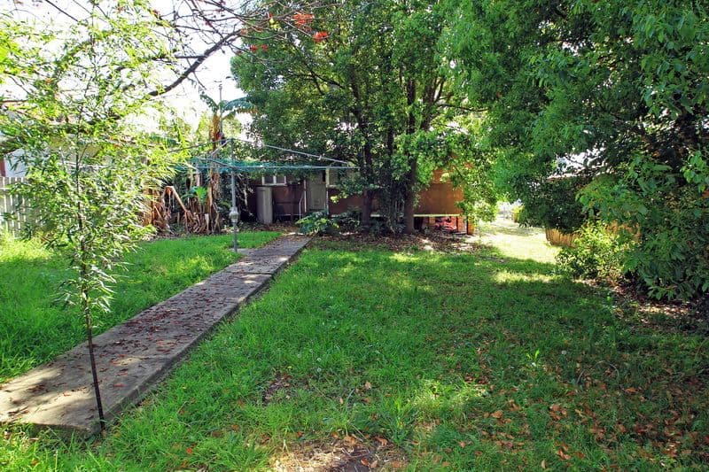 4 Gould Avenue, NOWRA NSW 2541, Nowra - Thumbnail 2