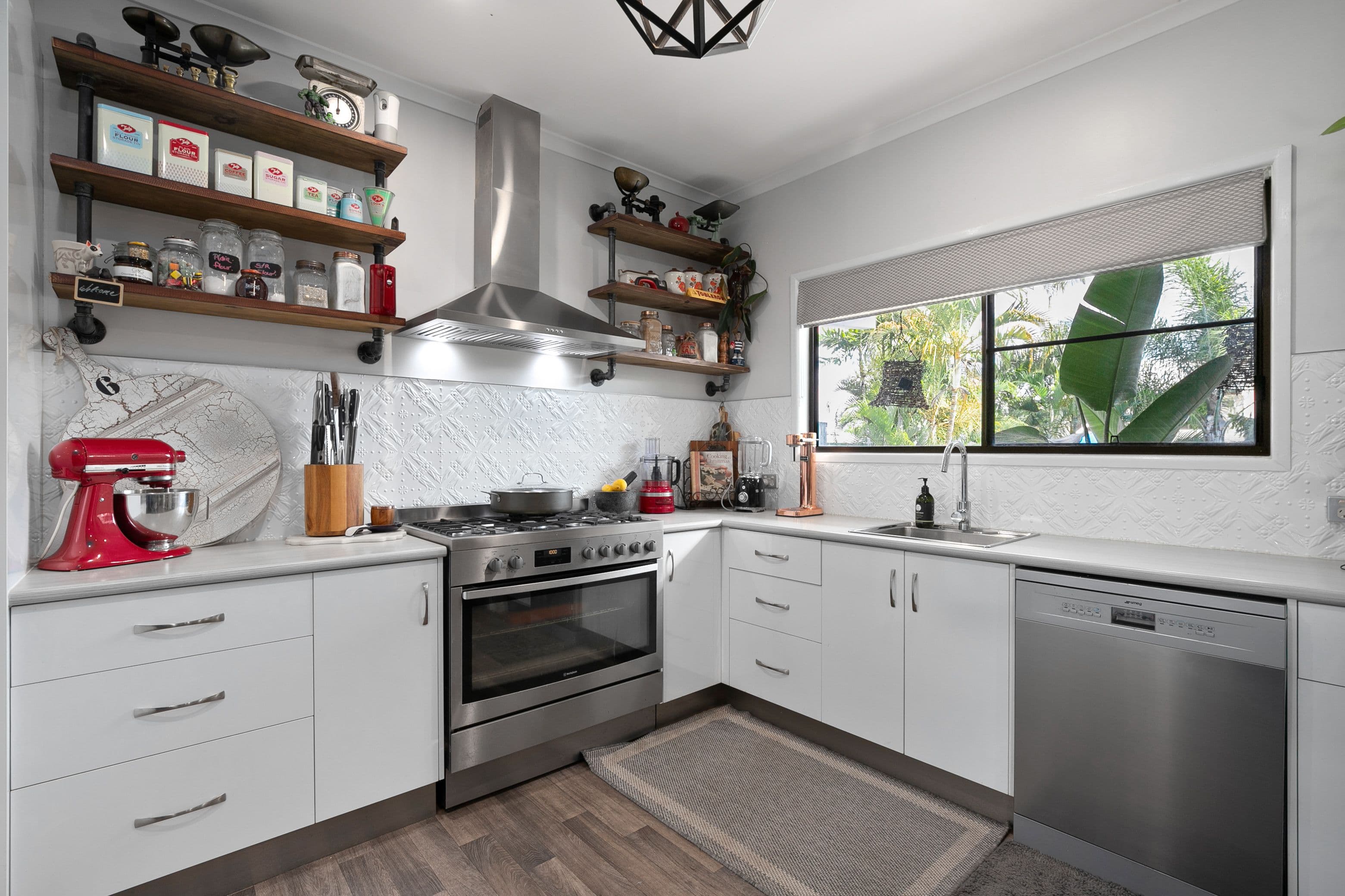 19 Gene Street, Emerald QLD 4720, Emerald - Thumbnail 5