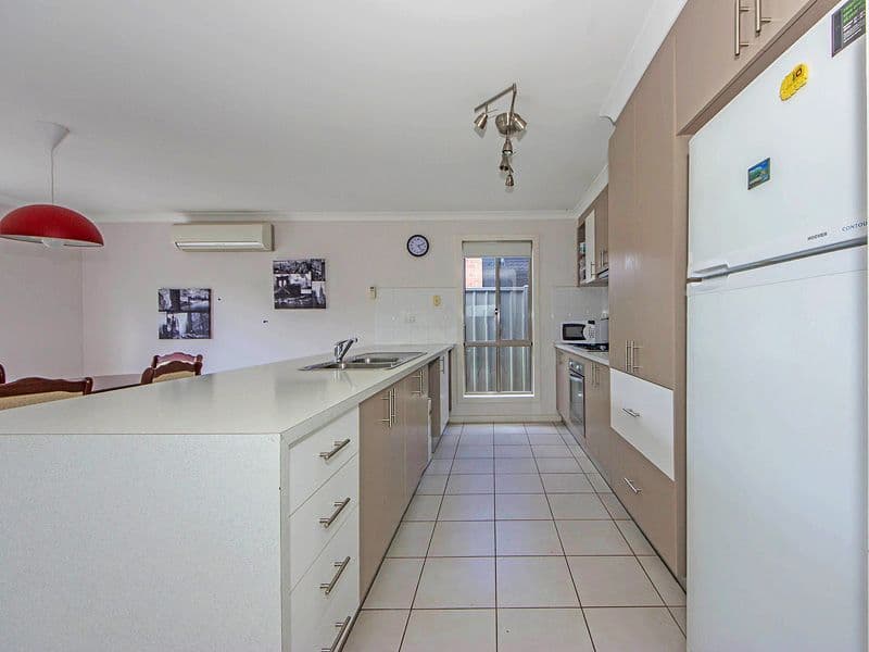 18 Dawson Crescent, Wyndham Vale VIC 3024, Wyndham Vale - Thumbnail 4