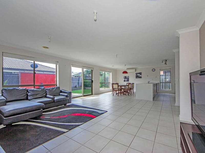 18 Dawson Crescent, Wyndham Vale VIC 3024, Wyndham Vale - Thumbnail 6