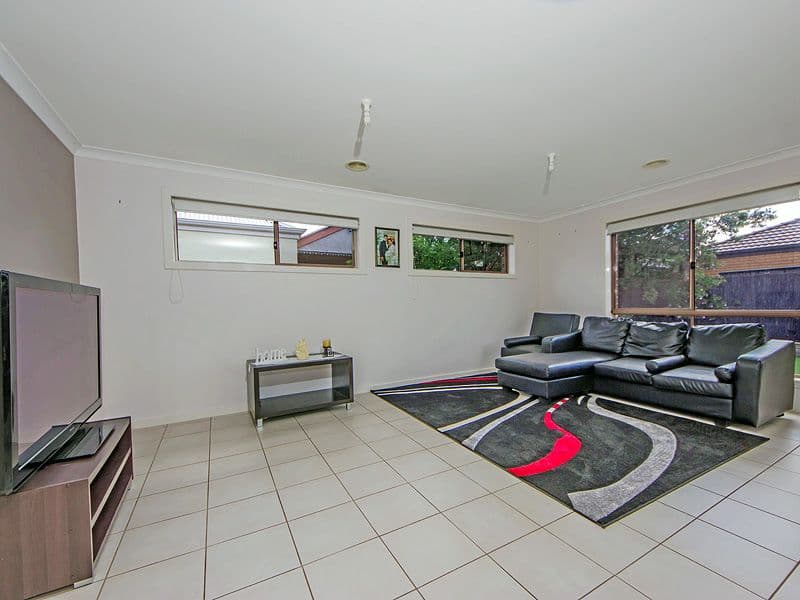 18 Dawson Crescent, Wyndham Vale VIC 3024, Wyndham Vale - Thumbnail 7