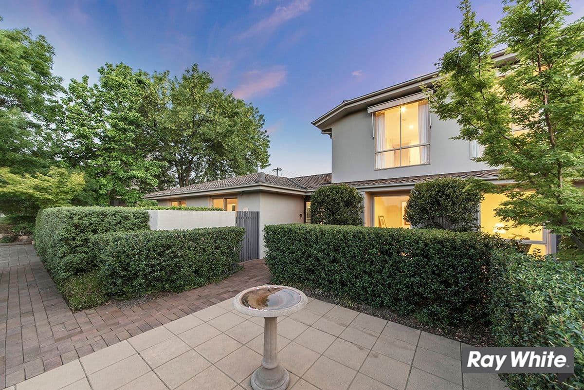 2 Sambell Place, Monash ACT 2904, Monash - Image 1