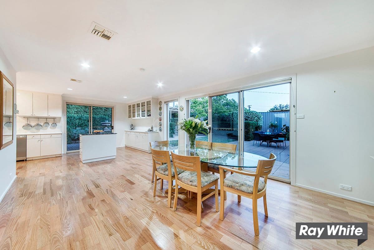 2 Sambell Place, Monash ACT 2904, Monash - Thumbnail 7