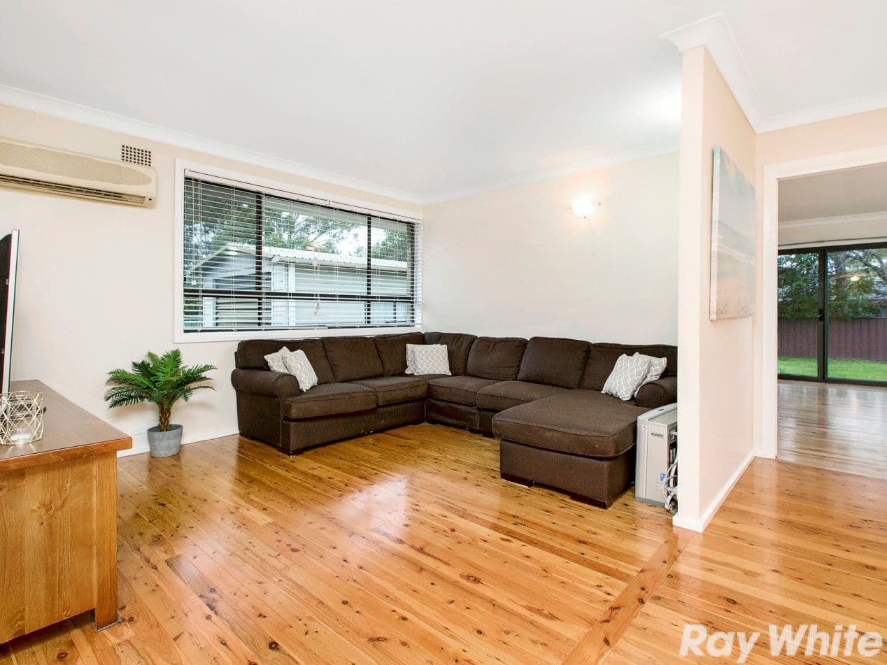 16 Goodacre Avenue, Winston Hills - Thumbnail 4