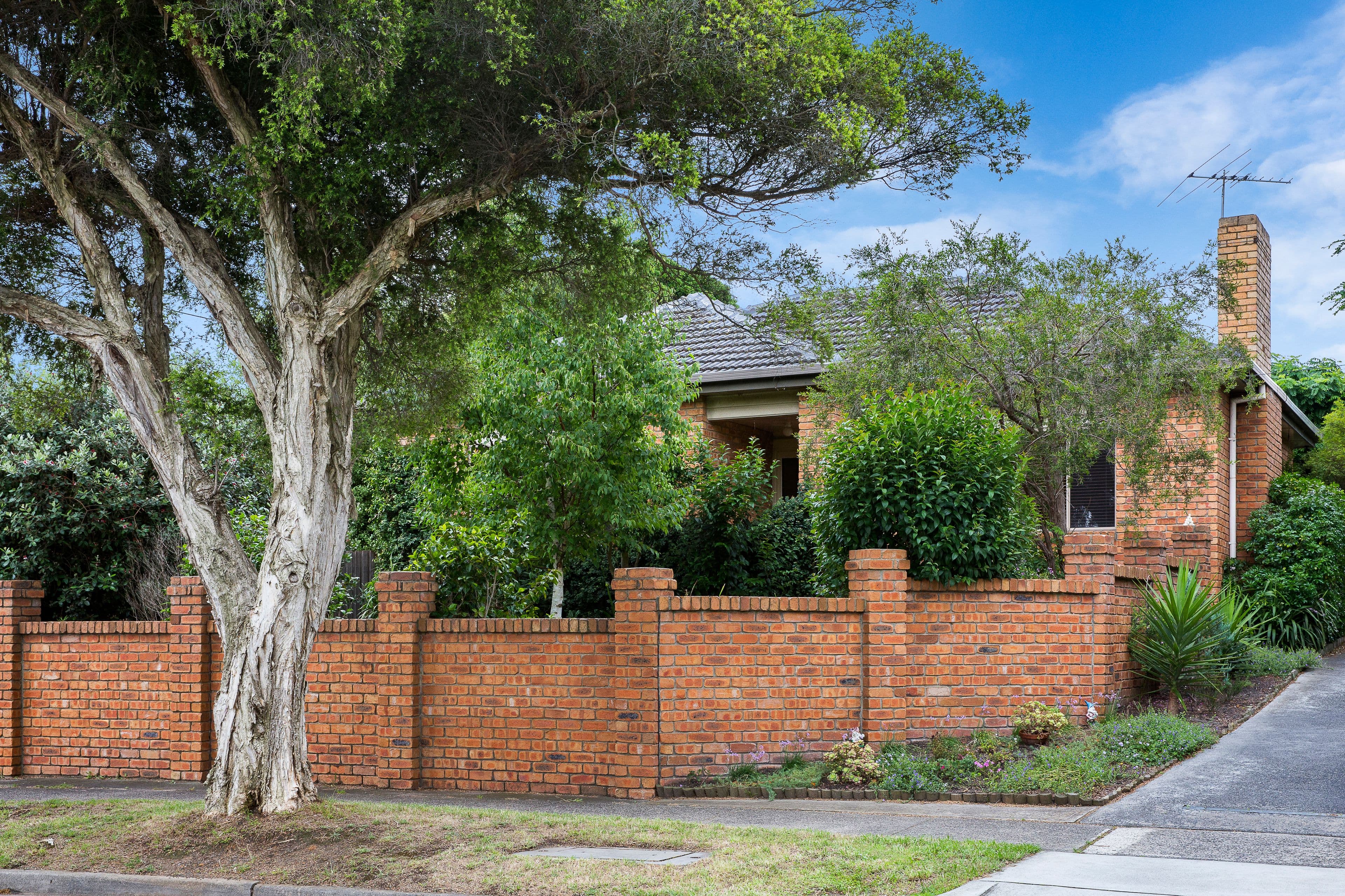 5 Hillcrest Avenue, Chadstone VIC 3148, Chadstone - Thumbnail 2