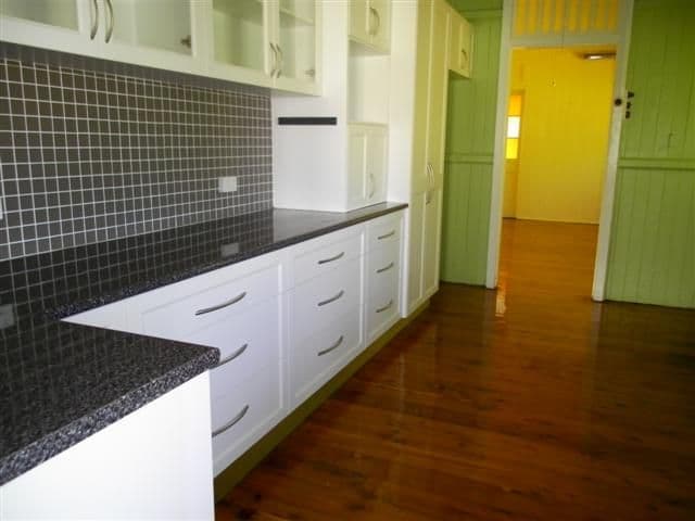 156 McDowall Street, ROMA QLD 4455, Roma - Thumbnail 2