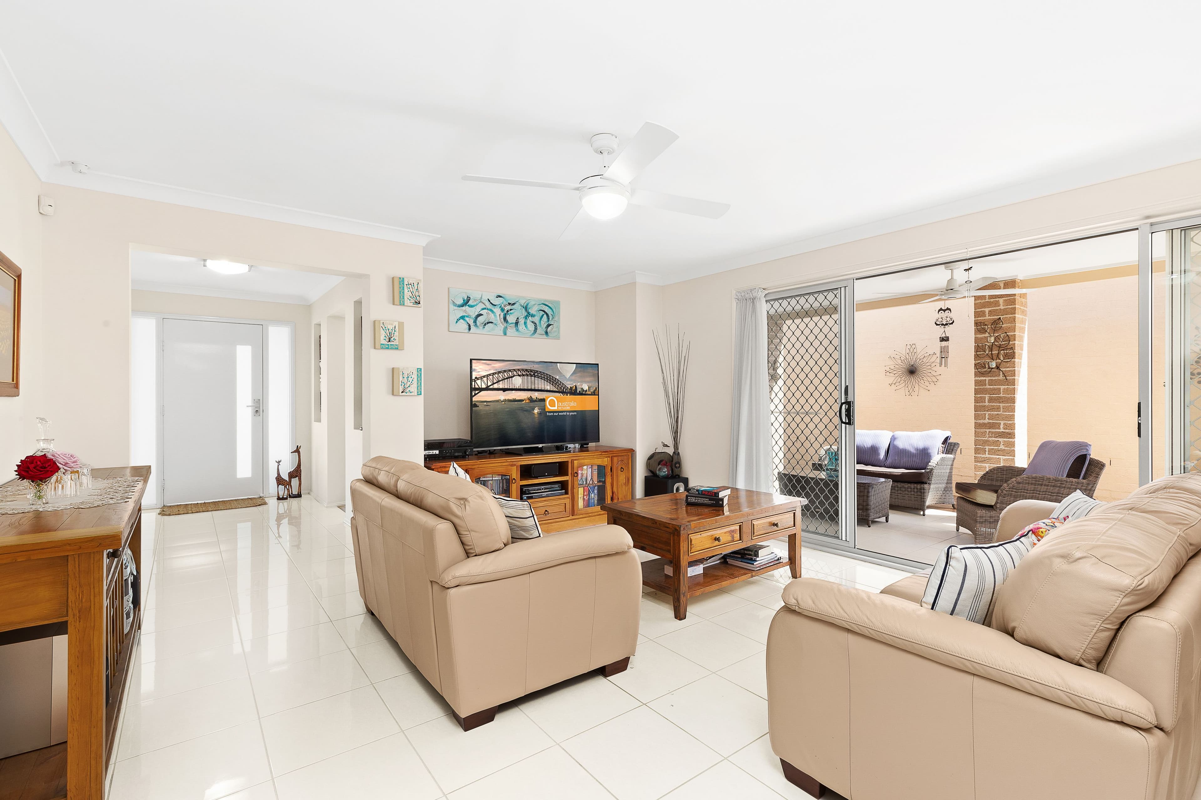 8 Drummond Avenue, Ropes Crossing - Thumbnail 2
