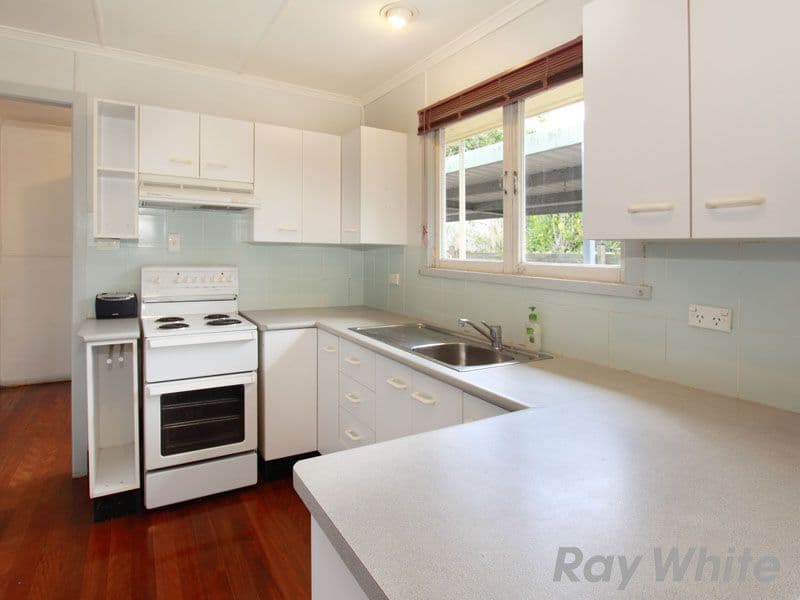 27 Glenhaven Street, KEDRON QLD 4031, Kedron - Thumbnail 5