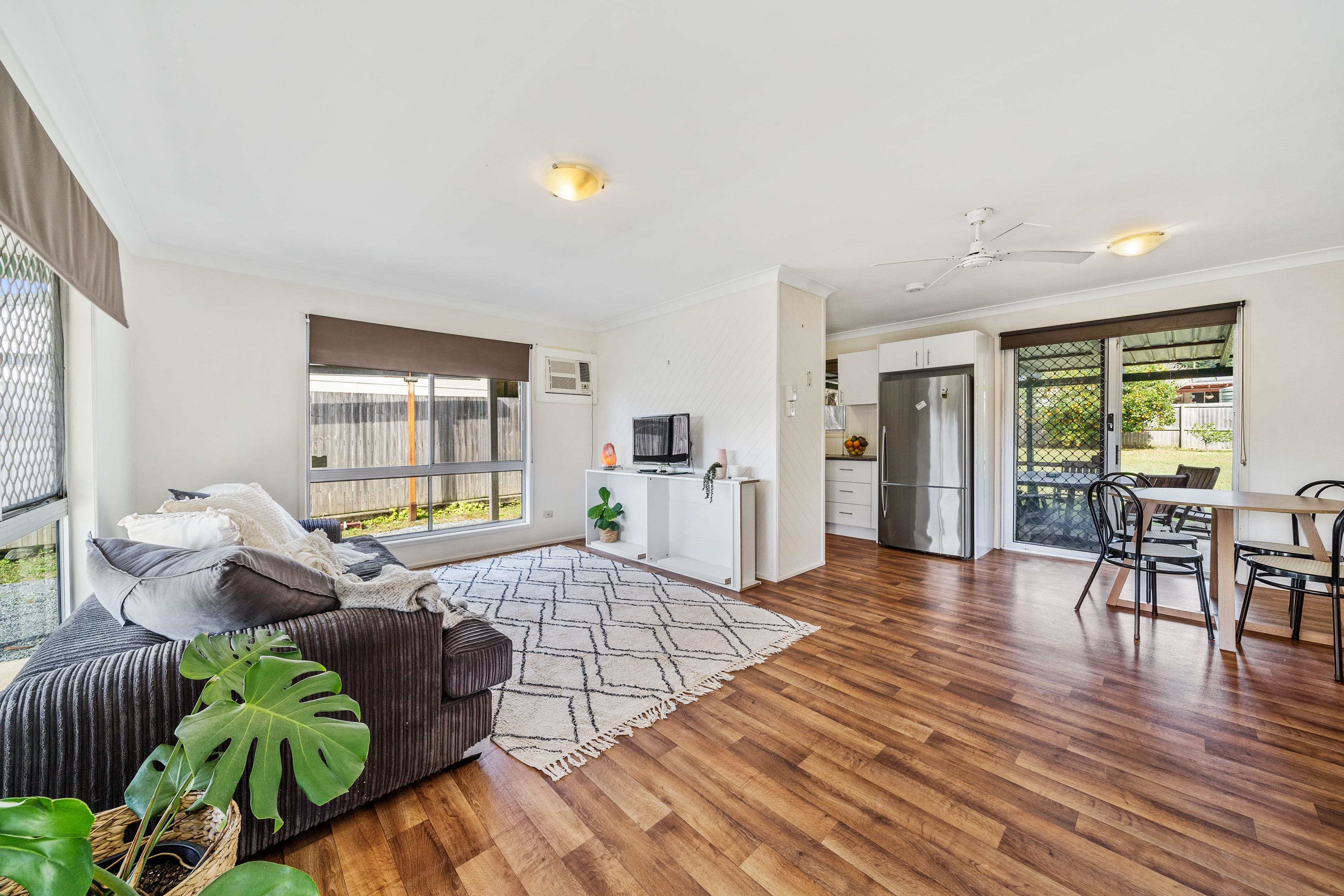 28 Yolla Street, Eagleby QLD 4207, Eagleby - Thumbnail 2