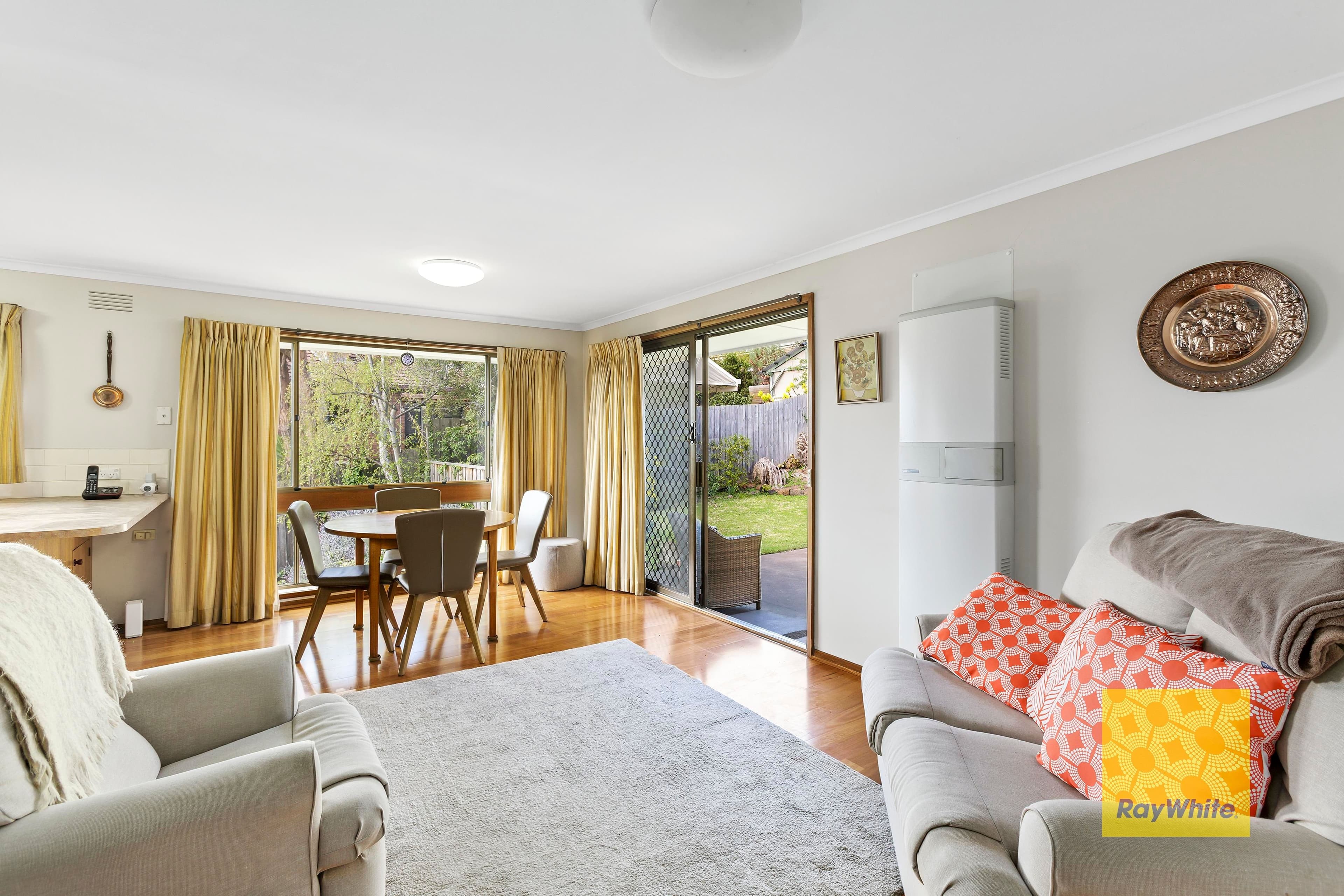 26 St Elmo Crescent, Highton VIC 3216, Highton - Thumbnail 2