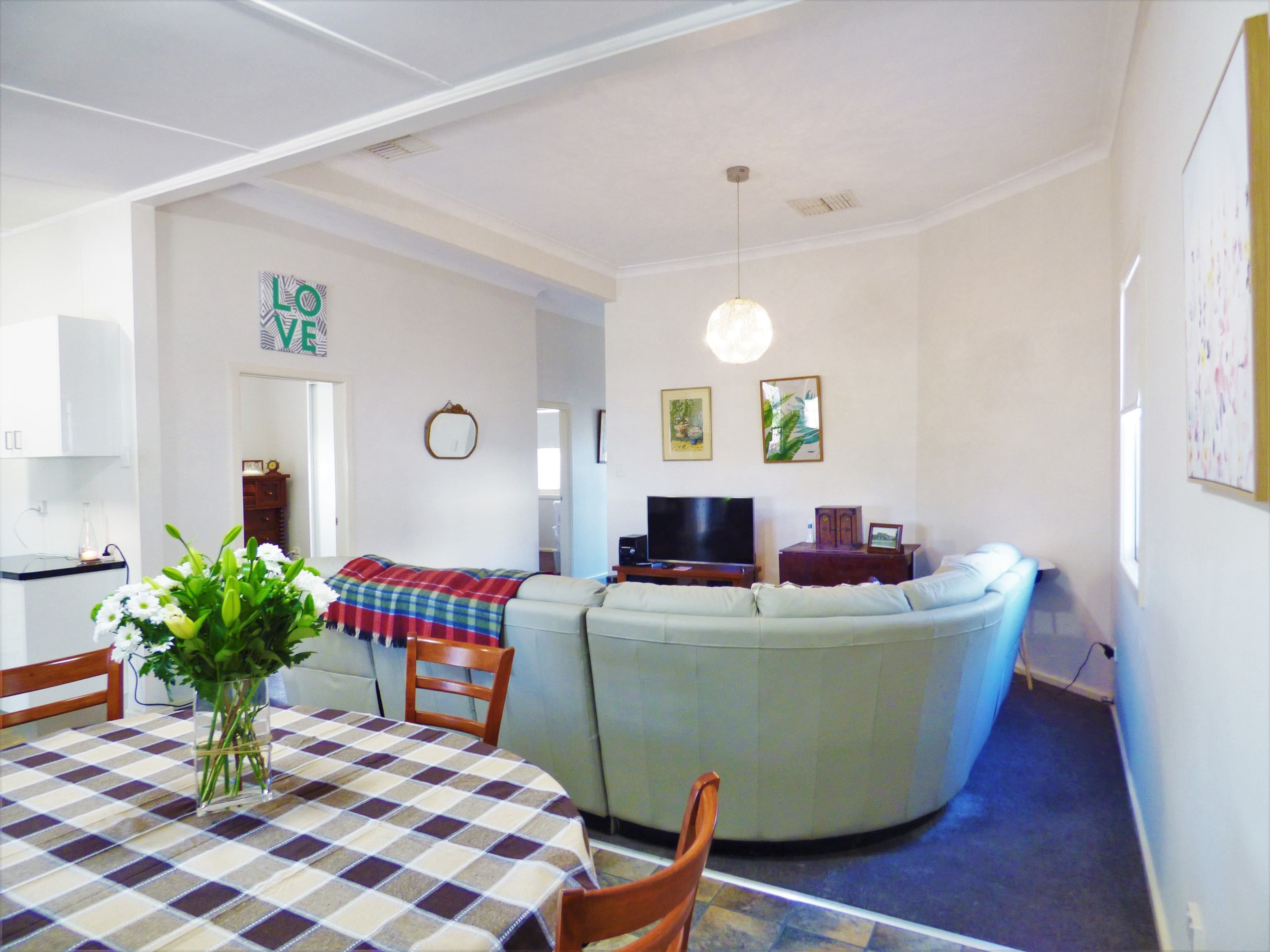 49 Flint Street, Forbes - Thumbnail 2