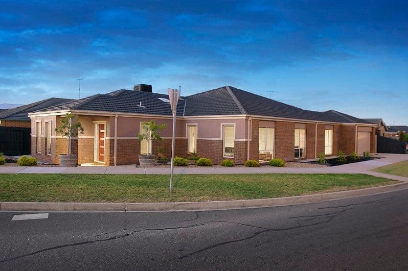 110 Rossack Drive, WAURN PONDS VIC 3216, Waurn Ponds - Image 1