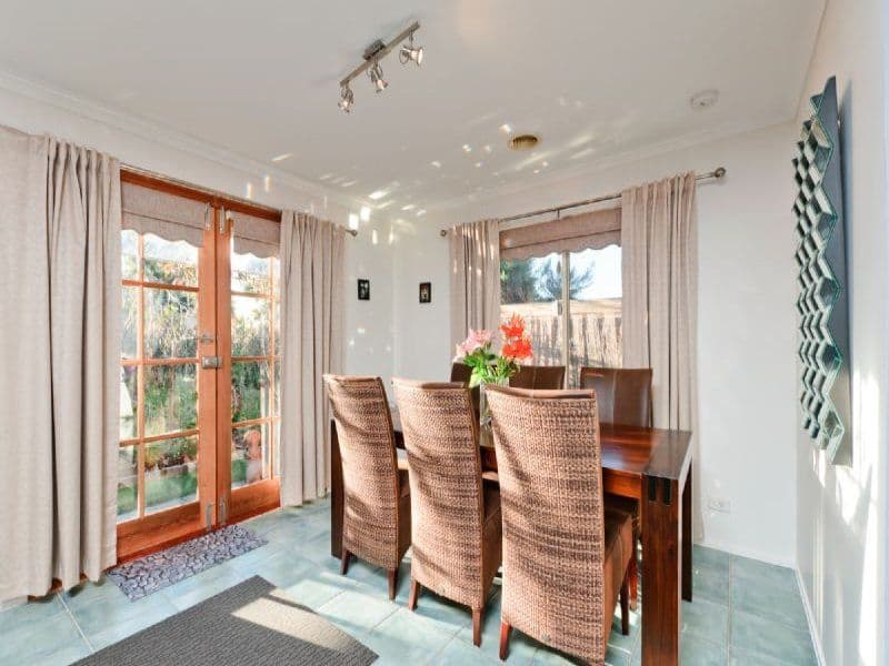 15 Armstrong Court, ROXBURGH PARK VIC 3064, Roxburgh Park - Thumbnail 4