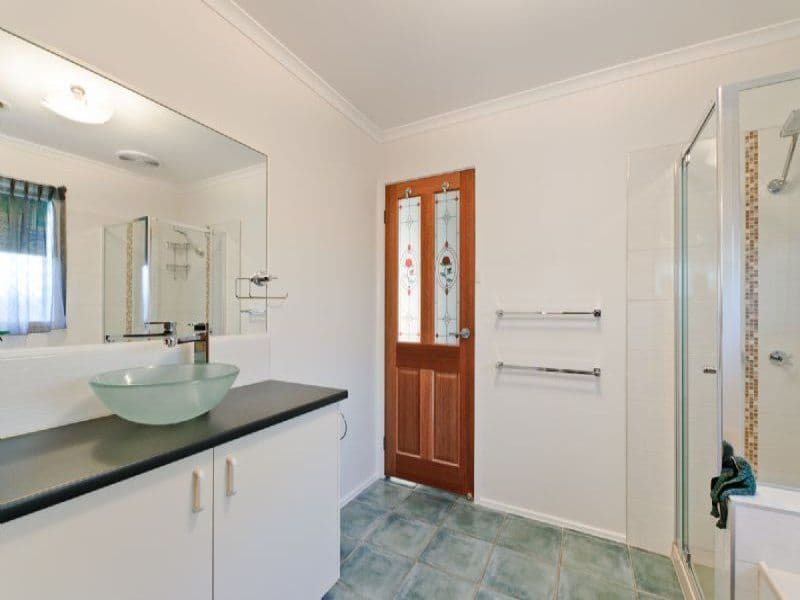 15 Armstrong Court, ROXBURGH PARK VIC 3064, Roxburgh Park - Thumbnail 6