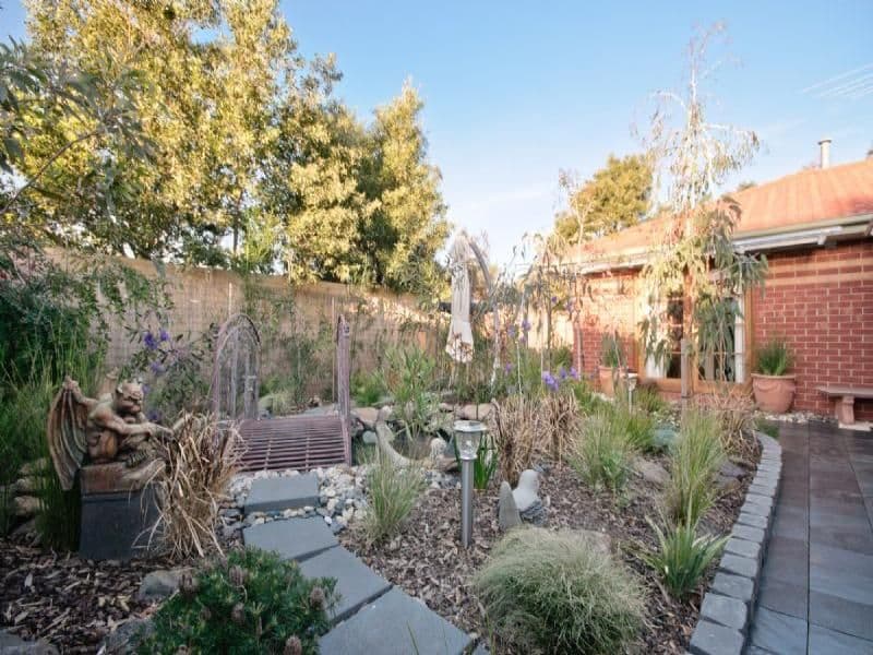 15 Armstrong Court, ROXBURGH PARK VIC 3064, Roxburgh Park - Thumbnail 7
