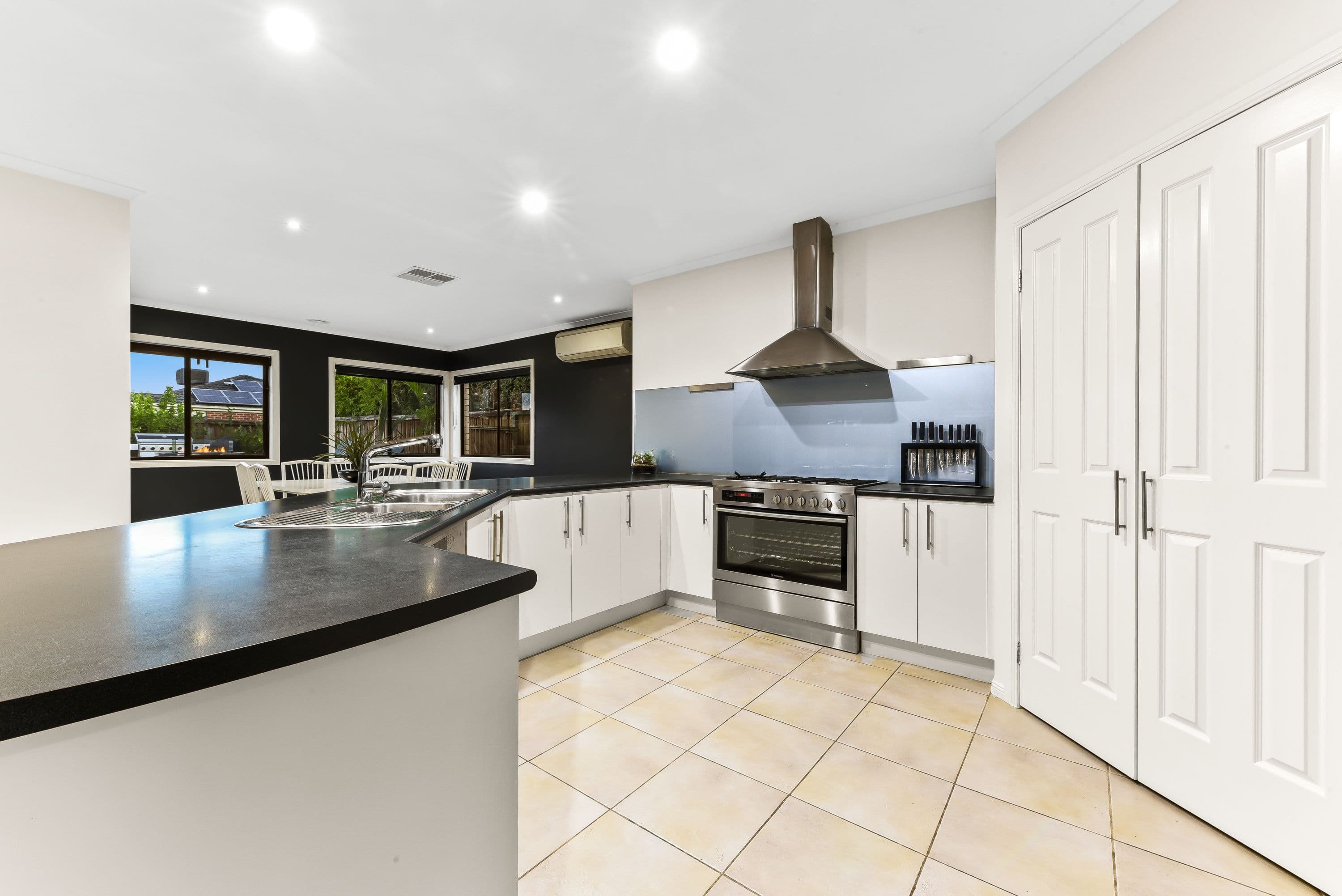 43 Jubilee Drive, Rowville VIC 3178, Rowville - Thumbnail 6