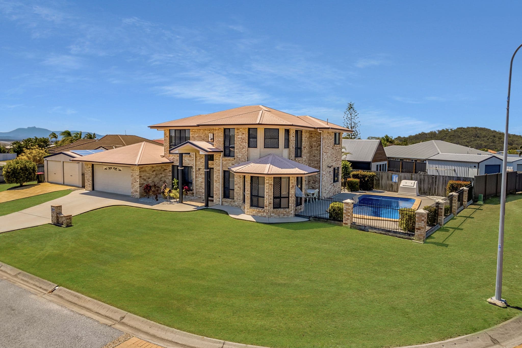 2 Kensington Place, Kin Kora QLD 4680, Kin Kora - Image 1