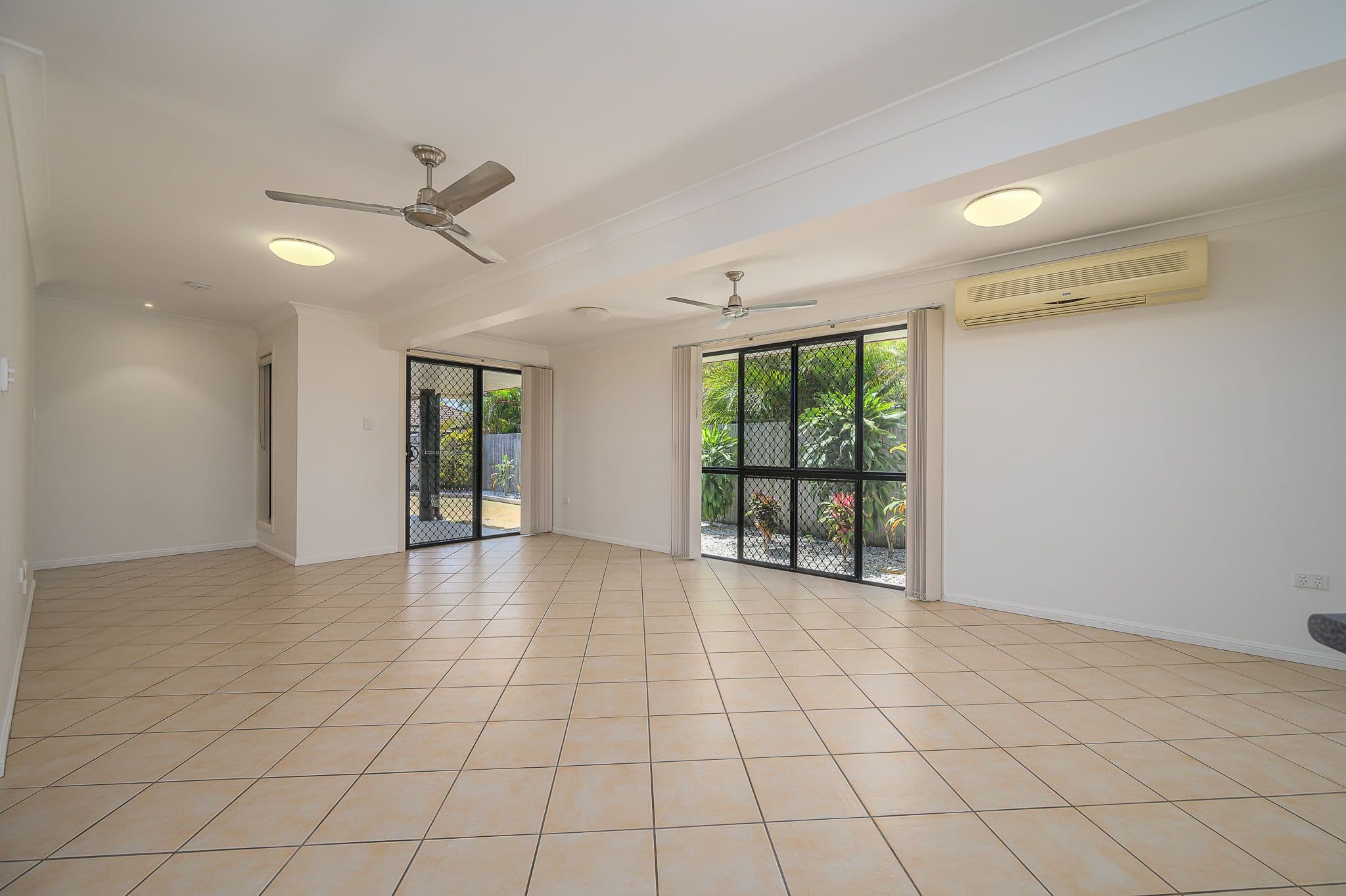 2 Kensington Place, Kin Kora QLD 4680, Kin Kora - Thumbnail 5