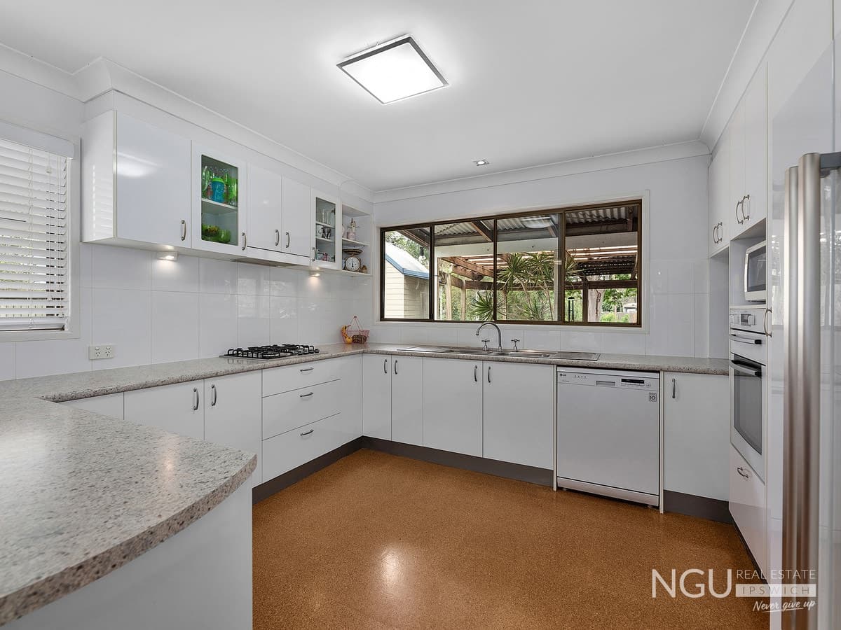 5 Stuart Court, Karalee QLD 4306, Karalee - Thumbnail 5
