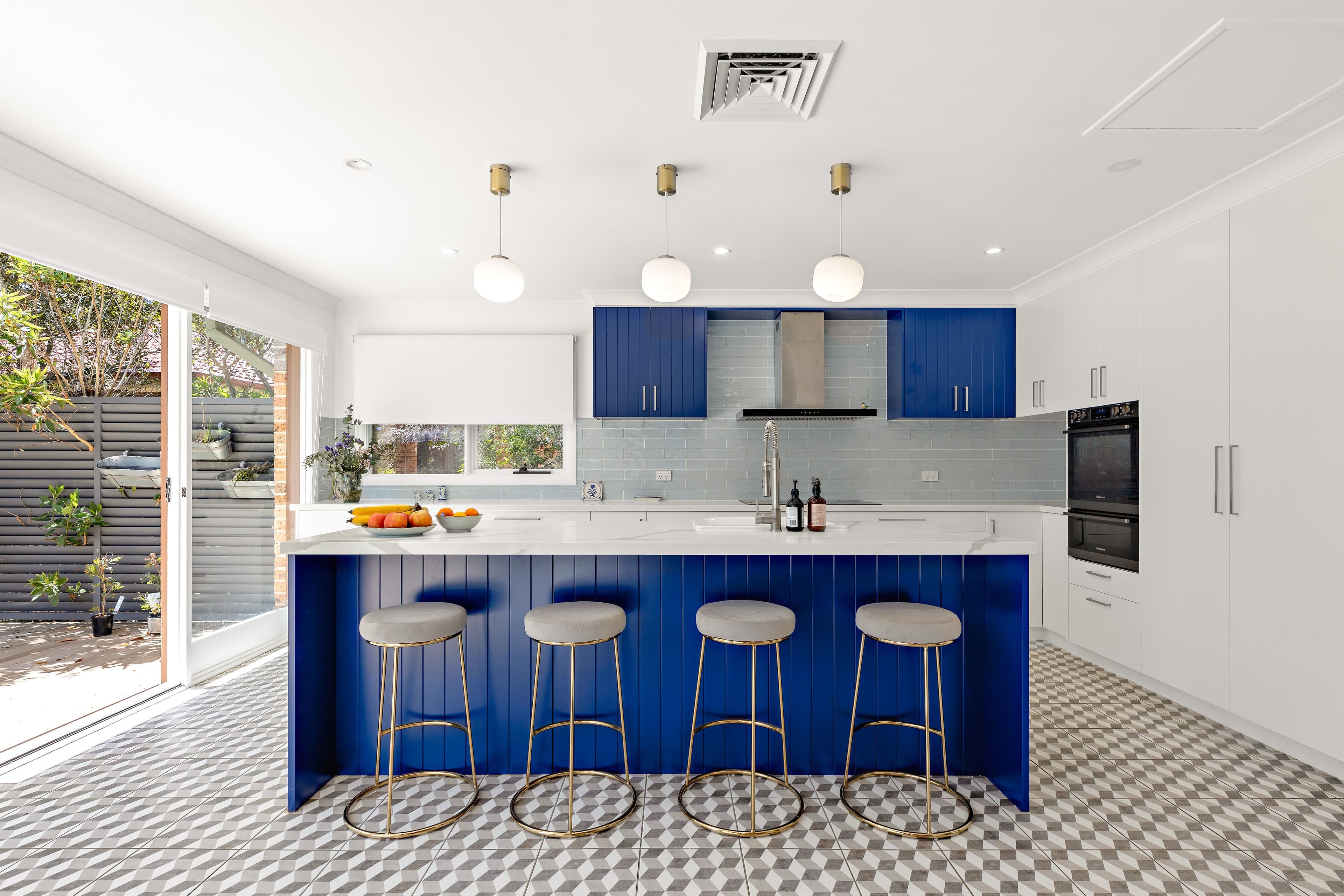 6 Waverly Place, Illawong NSW 2234, Illawong - Thumbnail 2