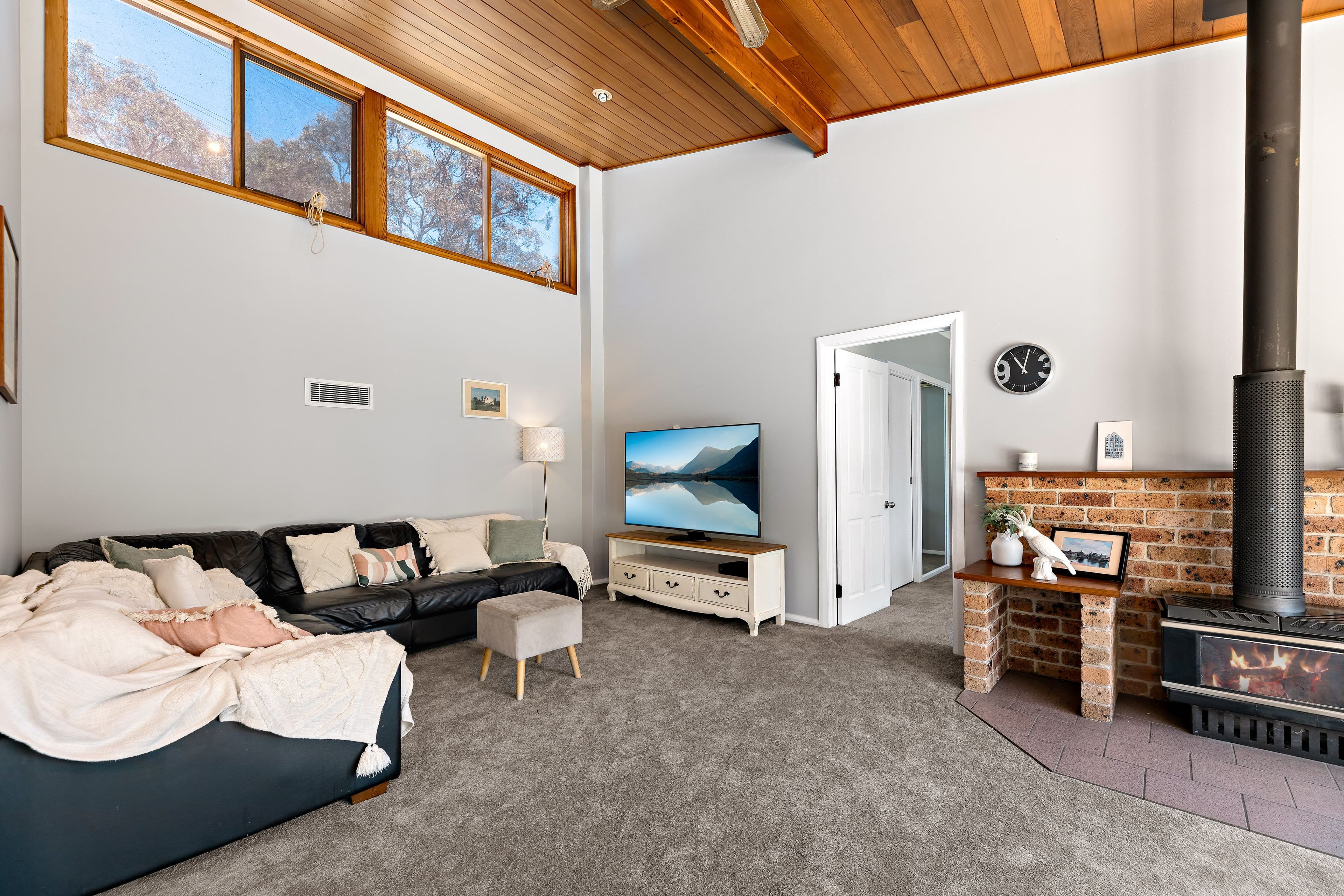 6 Waverly Place, Illawong NSW 2234, Illawong - Thumbnail 8