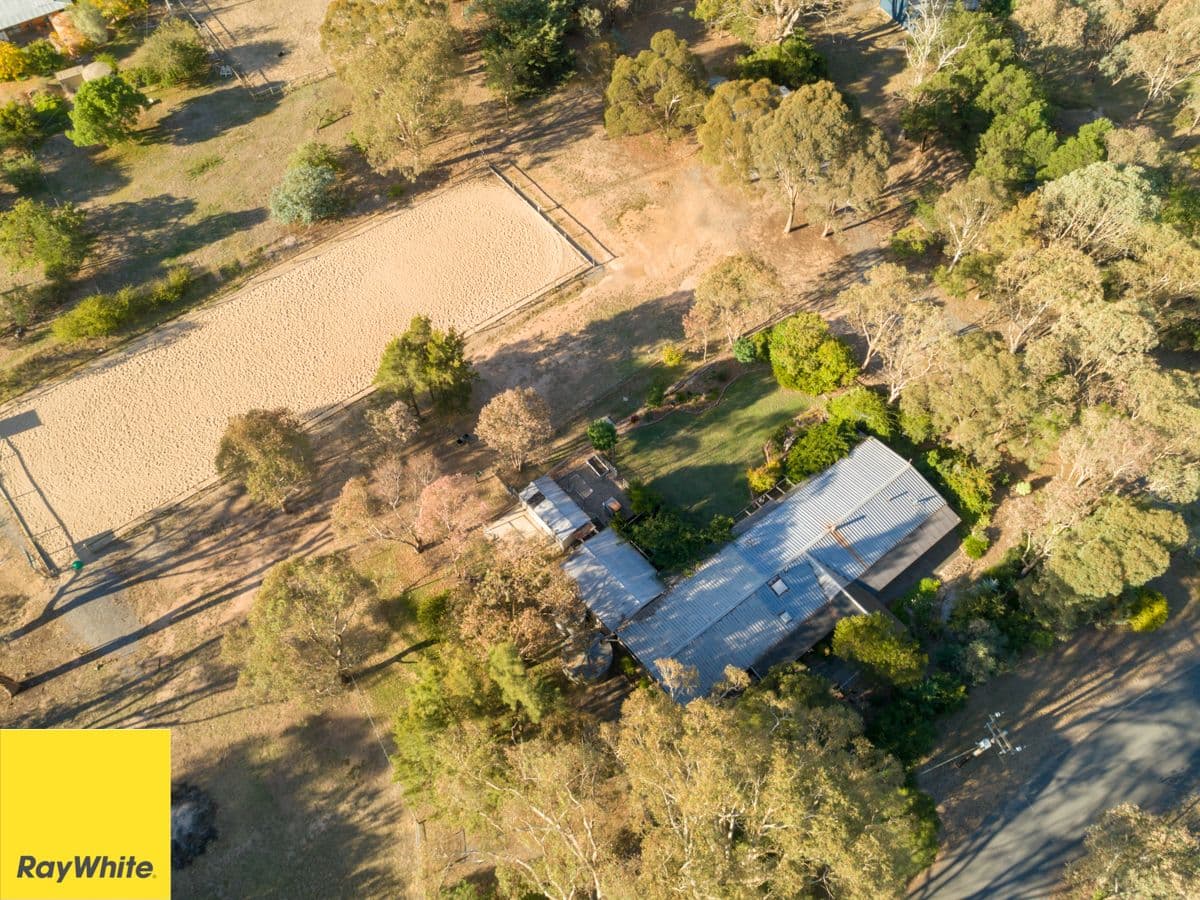 15 Kinsman Drive, Murrumbateman - Thumbnail 3