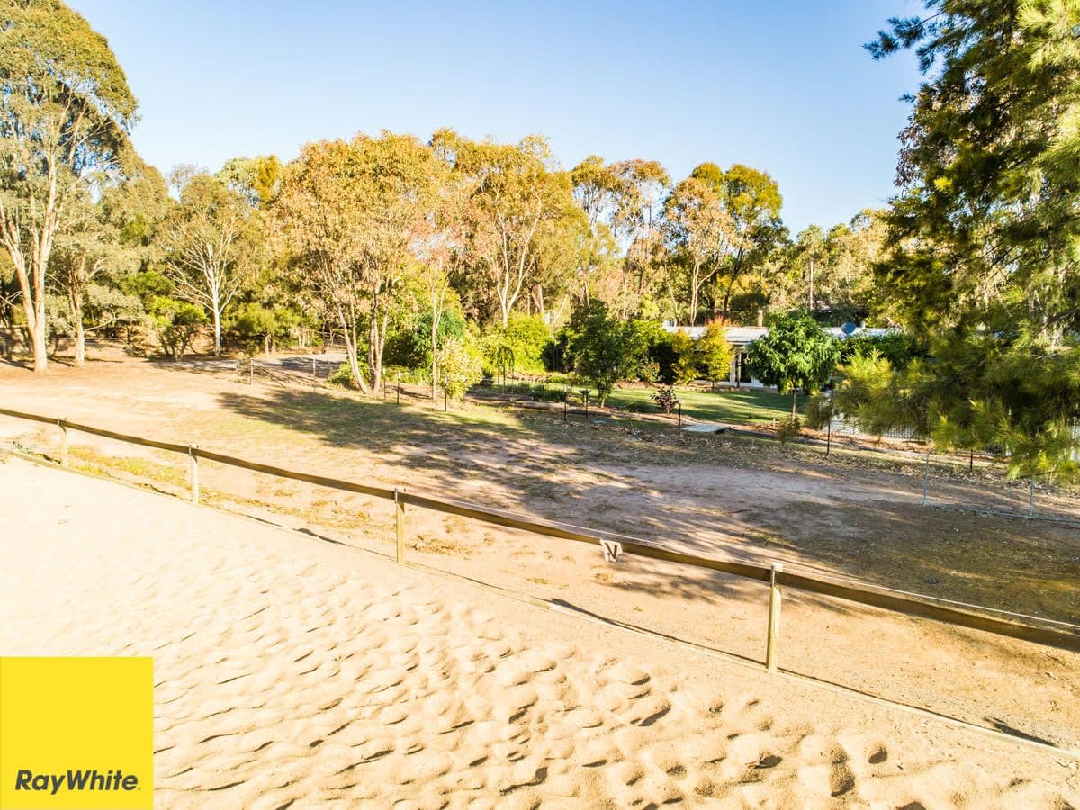 15 Kinsman Drive, Murrumbateman - Thumbnail 8