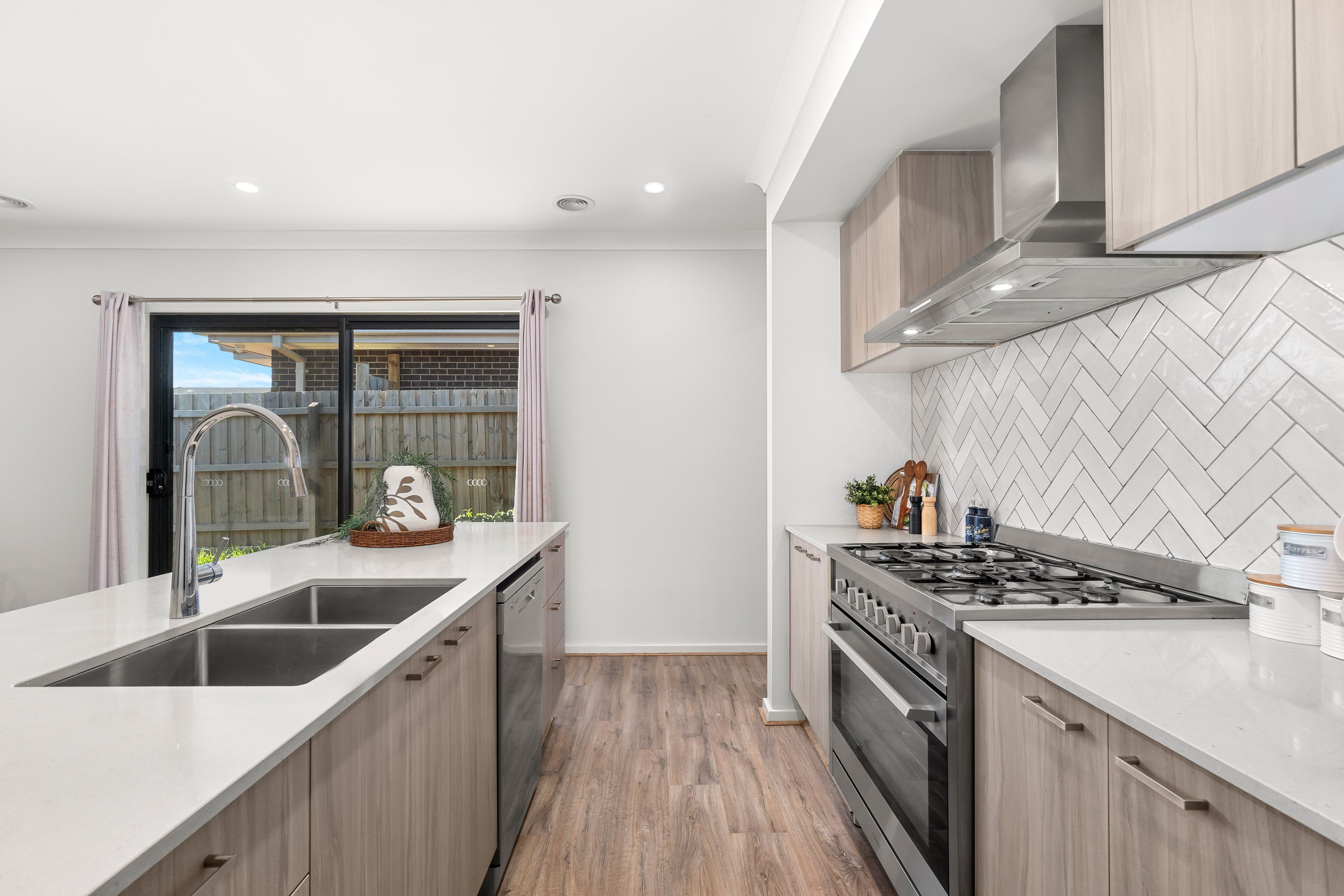 53 Compass Crescent, Donnybrook VIC 3064, Donnybrook - Thumbnail 2