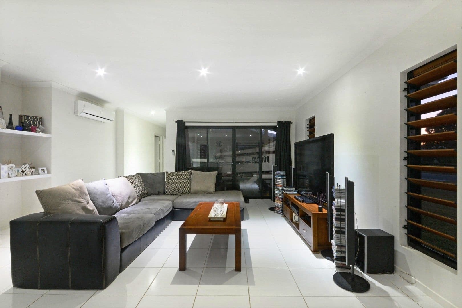 99 Fairweather Road, CANNONVALE QLD 4802, Cannonvale - Thumbnail 4