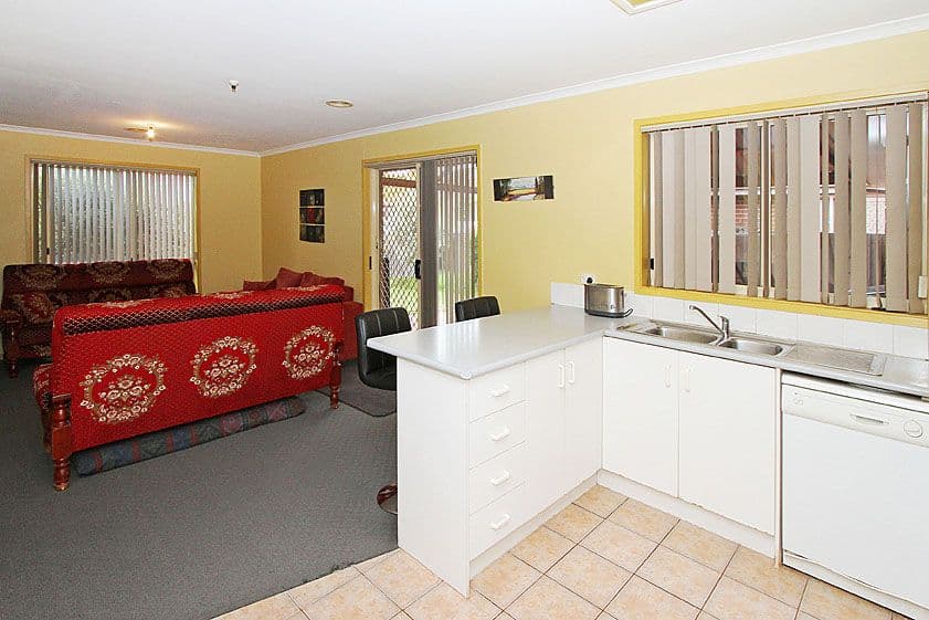 41 Parfrey Avenue, Lalor VIC 3075, Lalor - Thumbnail 3