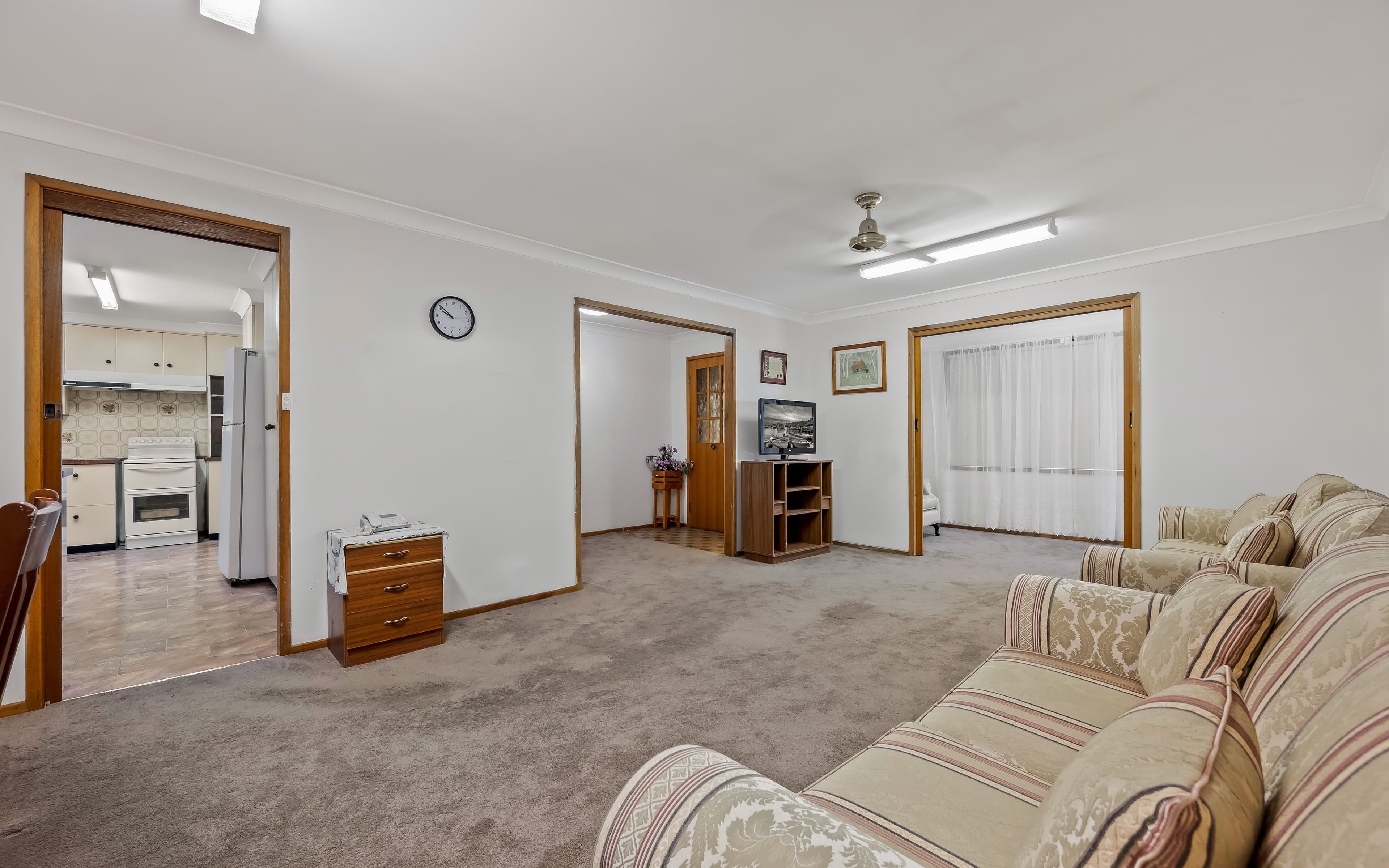 21 Kimbarra Avenue, Camden NSW 2570, Camden - Thumbnail 2