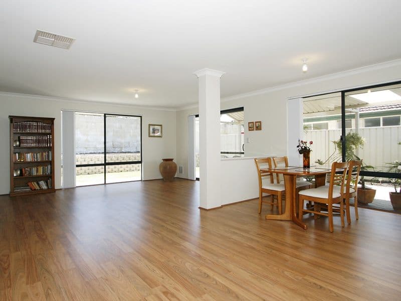 16 Nottingham Entrance, Dalyellup, WA, 6230, Dalyellup - Thumbnail 2