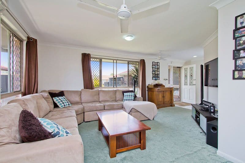 74 Bergamont Street, ELANORA QLD 4221, Elanora - Thumbnail 4