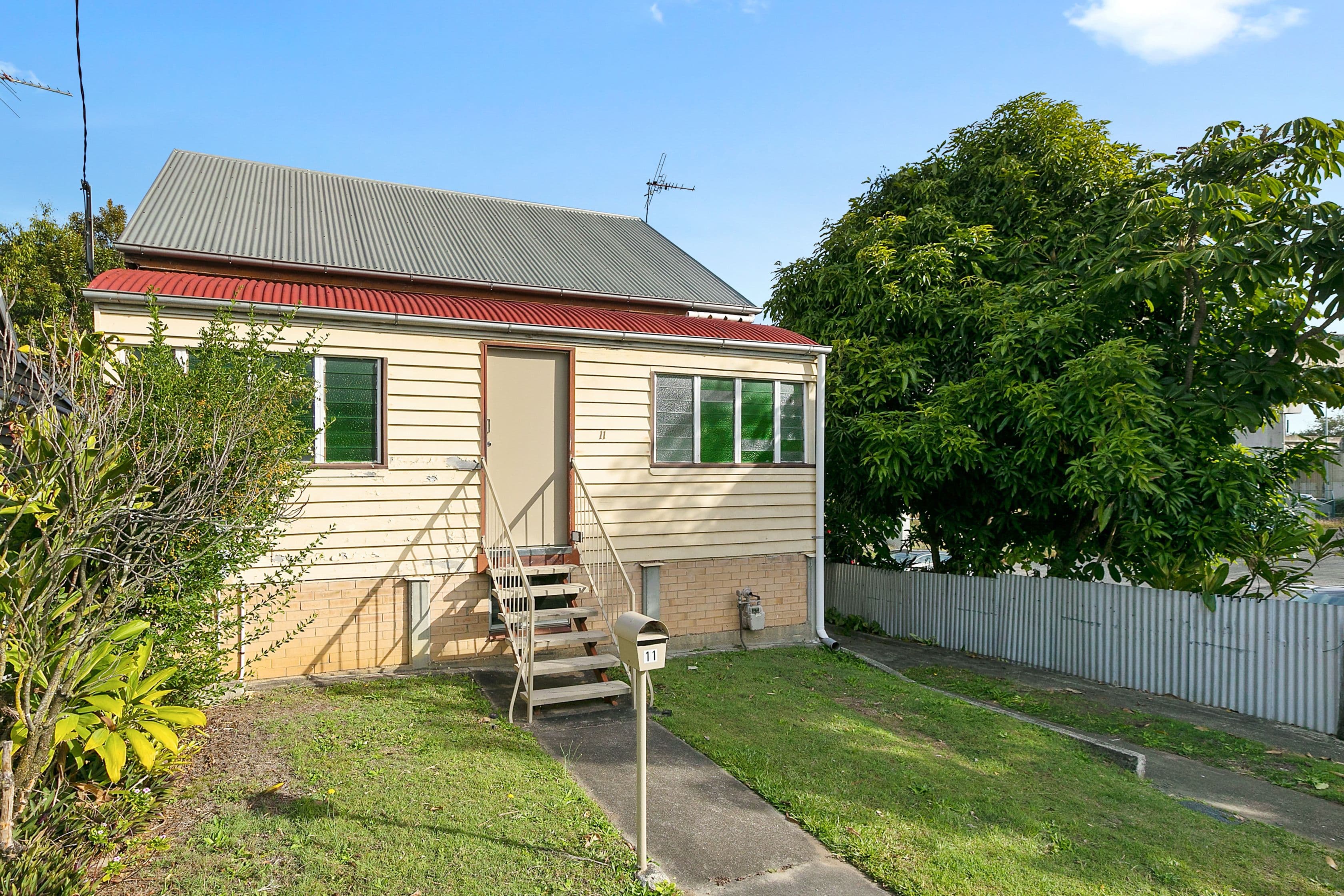 11 Harrogate Street, Woolloongabba QLD 4102, Woolloongabba - Image 1