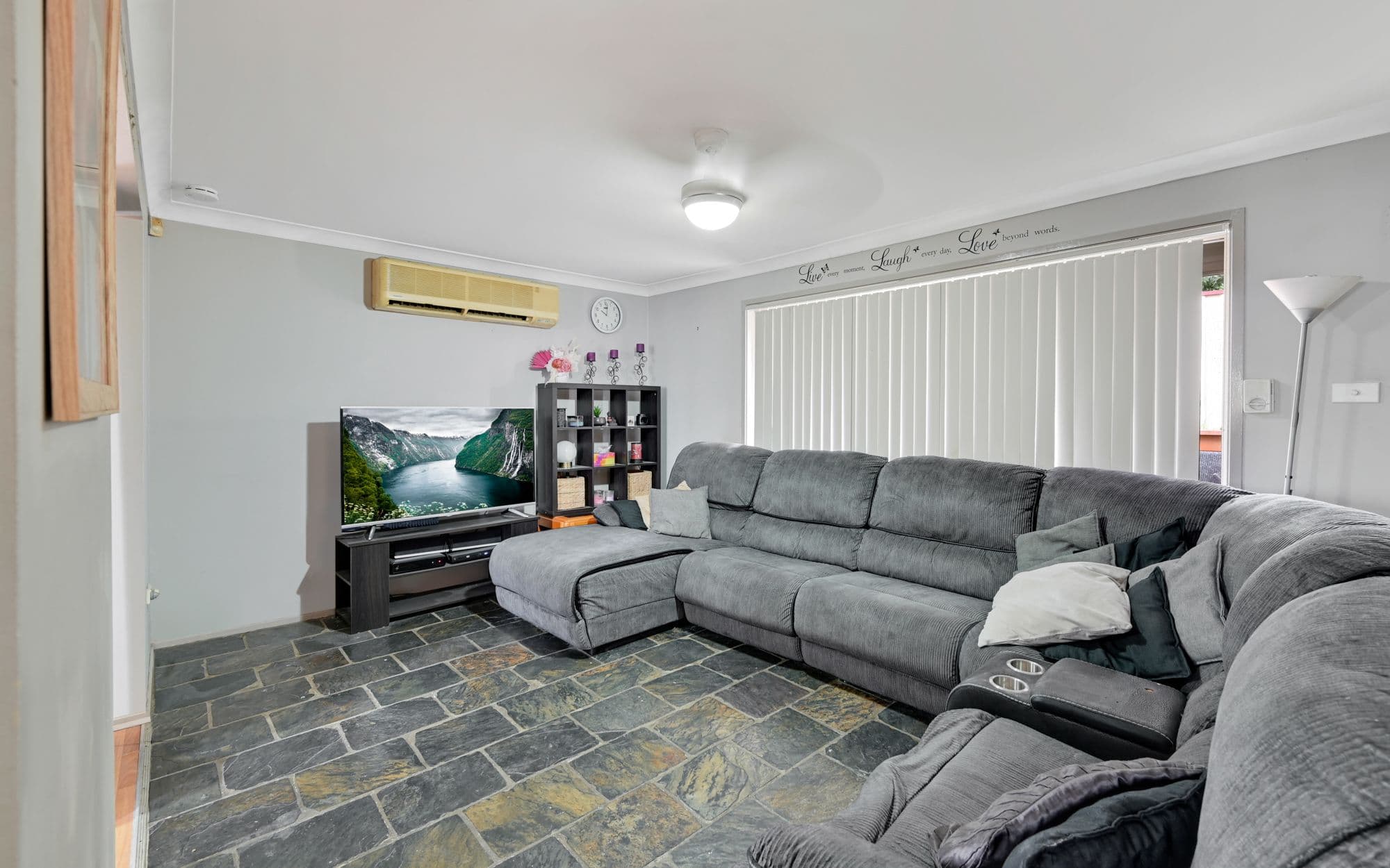 11 Coppabella Crescent, Bradbury NSW 2560, Bradbury - Thumbnail 4